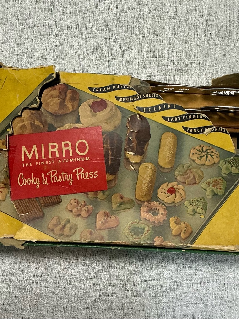 Vintage Mirro Aluminum Cooky and Pastry Press Set Discs Wooden Rack Booklet Box